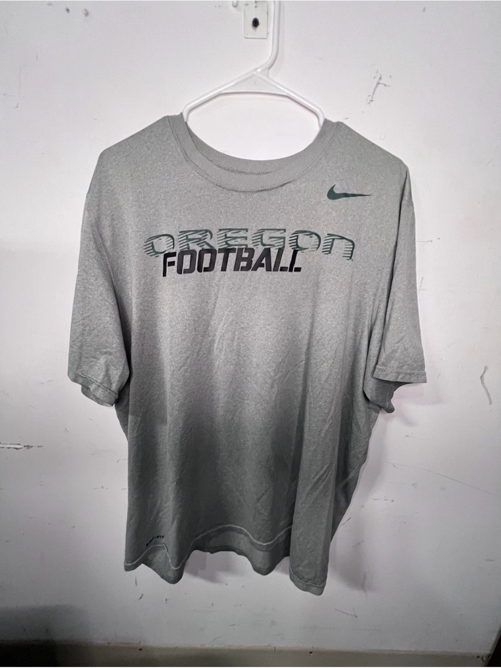Nike Oregon Ducks Legend Conference Dri-Fit Short Sleeve T-Shirt Size XL